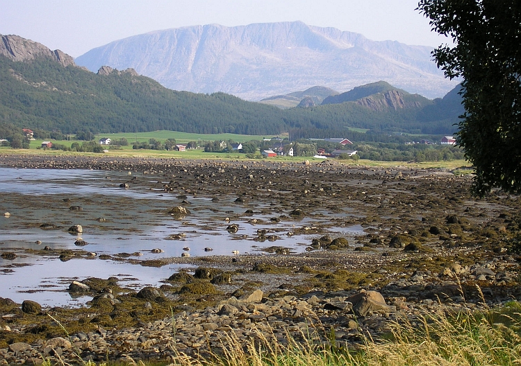 Along the Coastal Route 17 to Brønnøysund