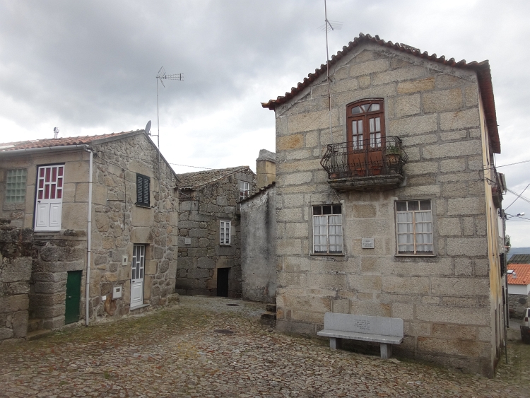 Folgosinhos on the northern slope of the Serra de Estrela