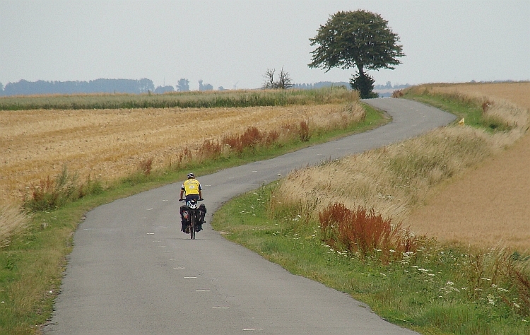 Willem op een rustig landweggetje in Picardië