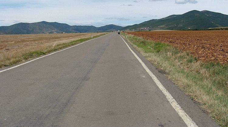 Willem on the A-2605 from Jaca to Aisa