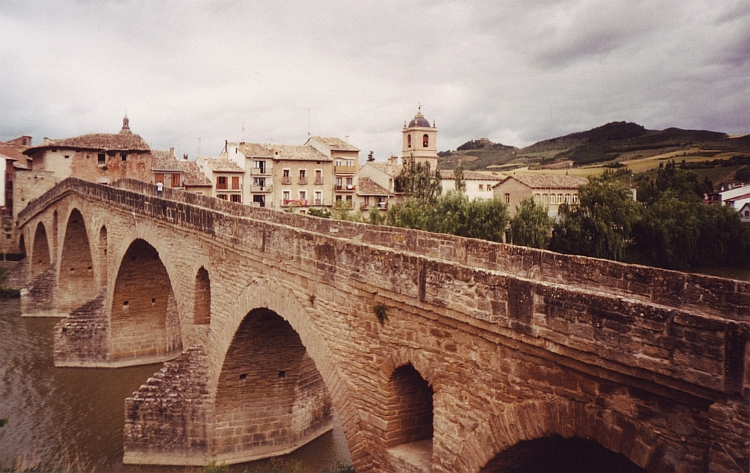 The old bridge of Puente la Reina